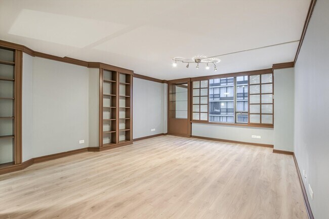 Photo - 233 E Erie St Unit 1610