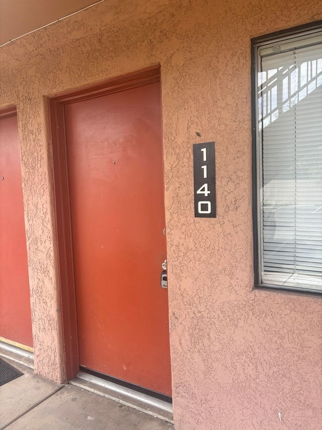 Building Photo - Available Now! Unit 1140 Tucson