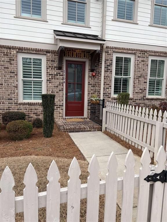 Photo - 1104 Thomas St