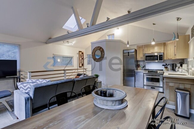 Photo - 17363 Park Ave