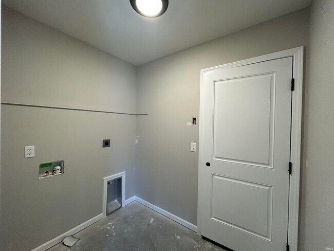 Photo - 211 Brescia Dr