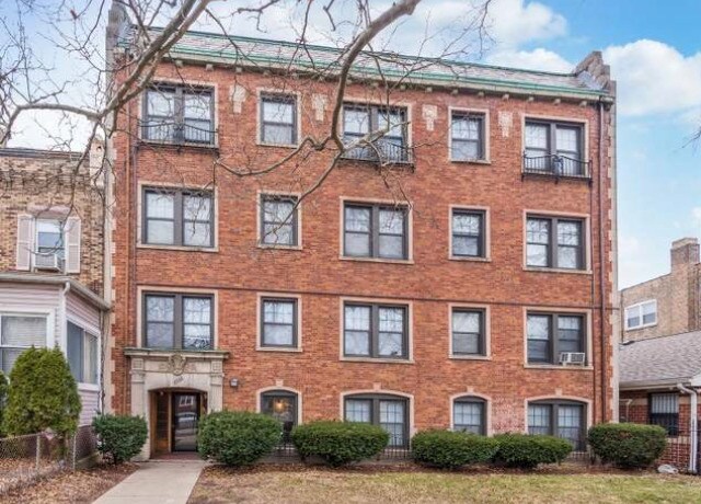 Building Photo - 6853 S Ridgeland Ave Rental