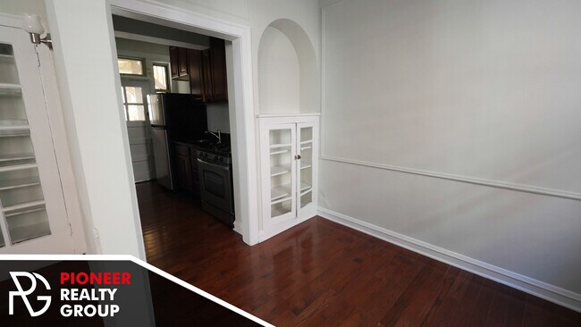 Photo - 546 W Surf St