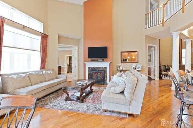 Photo - 115 Andover Dr