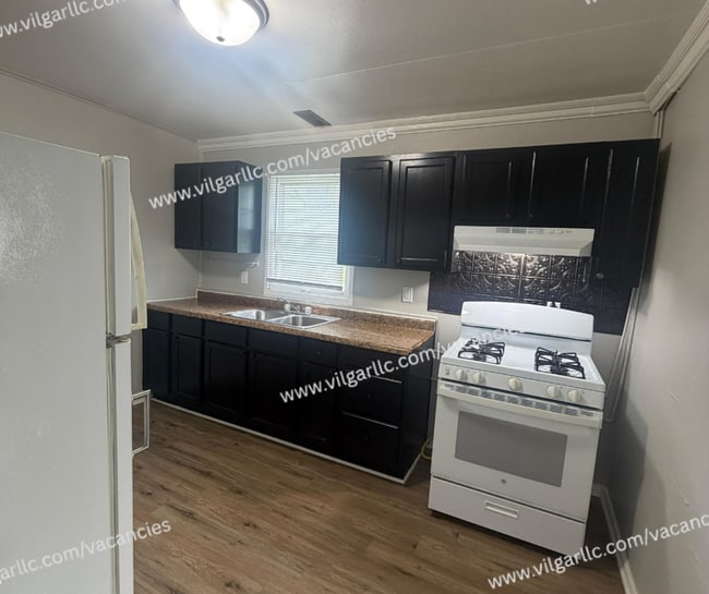 Photo - Very spacious 3 Bedroom, 1 Bathroom home