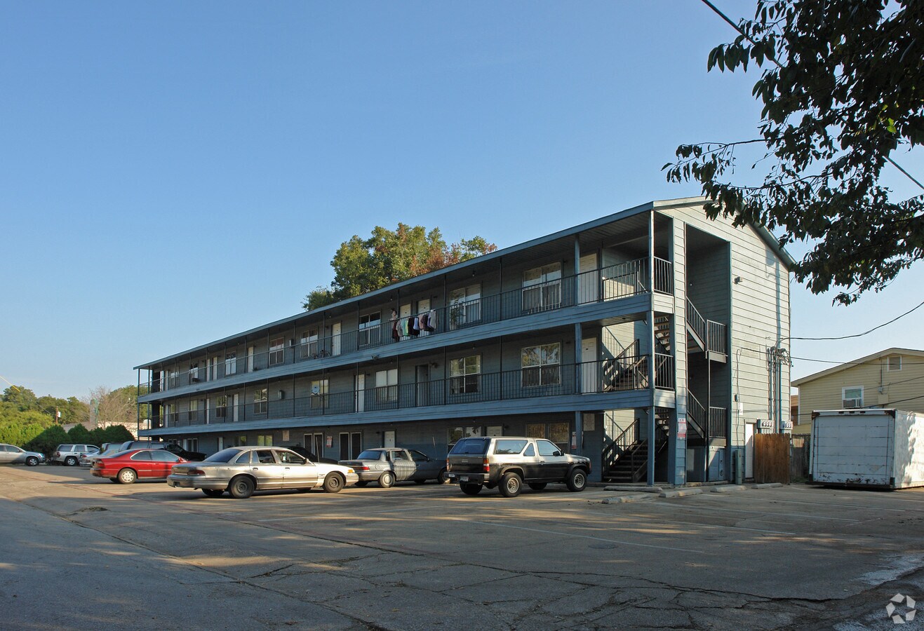 Photo - El Cielo Apartments