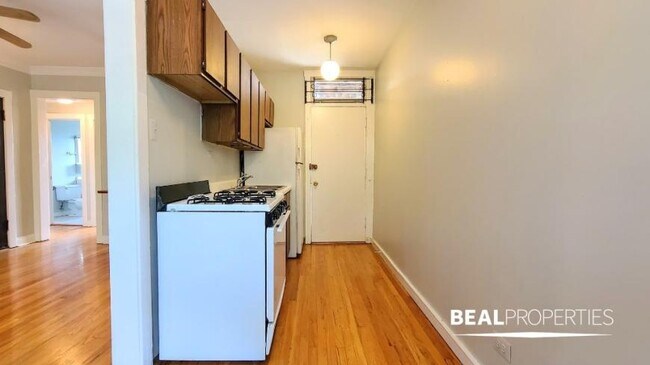 Photo - 1 bedroom in CHICAGO IL 60657 Unit 2