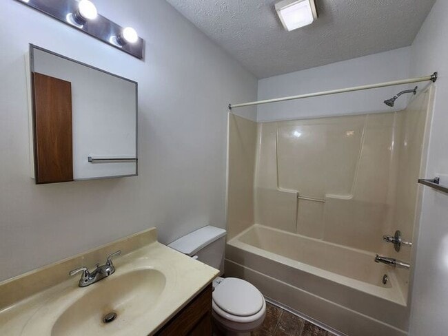Photo - Duplex Located On Terre Hautes The North Side