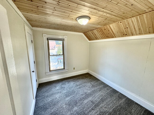 Photo - 1100 Michigan Ave Unit Upper