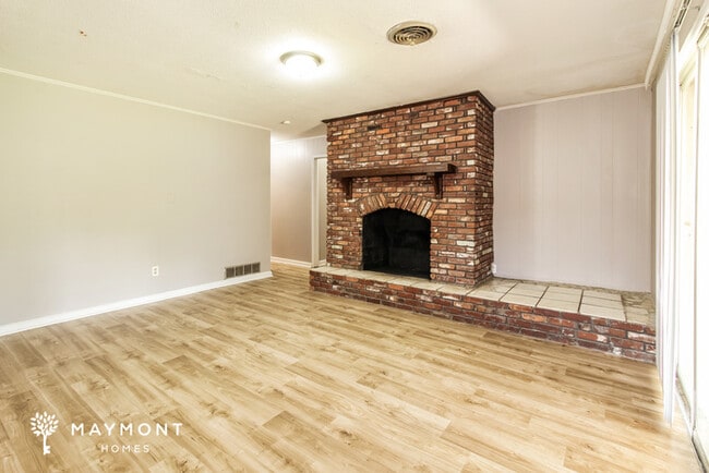 Photo - 1166 Bassett Dr