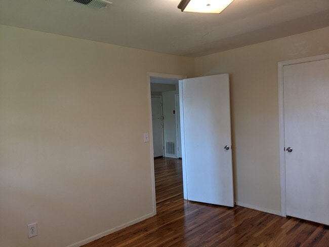 2do dormitorio - 336 College Dr Unidad 336