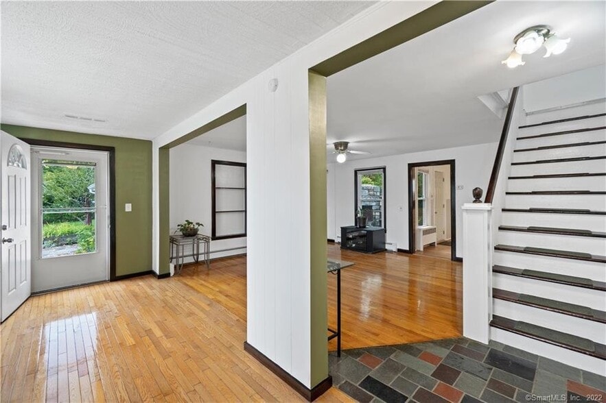32 1/2 Westville Ave