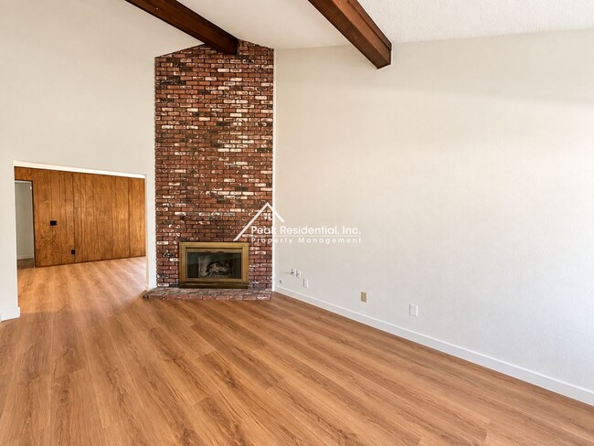 8768 Mellowdawn Way