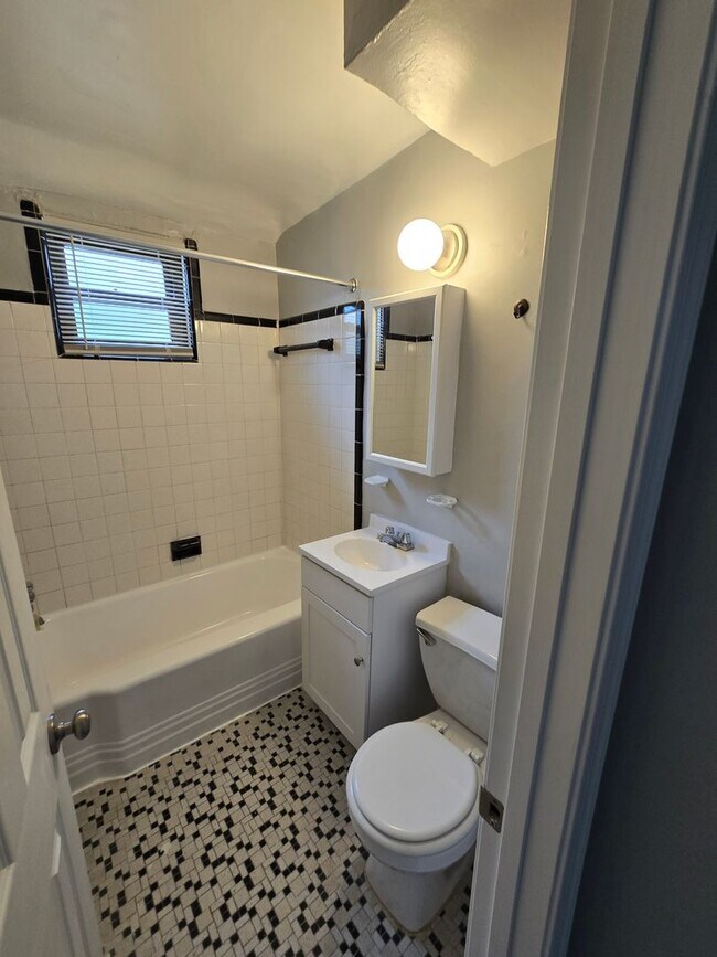 200 P ST NW