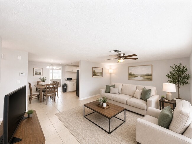 Photo - 7924 Halsey Dr