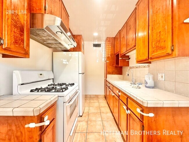 Photo - 1278 N Van Ness Ave Unit 2