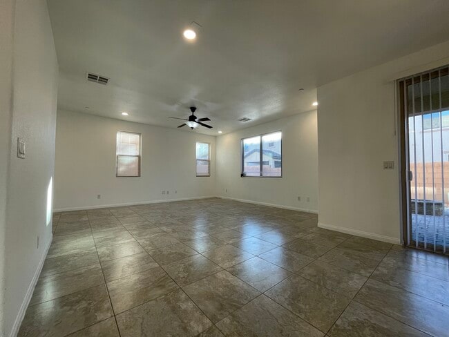 Photo - 243 Sweet Spot St