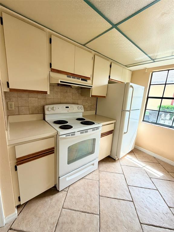 Photo - 437 Wood Rose Ln