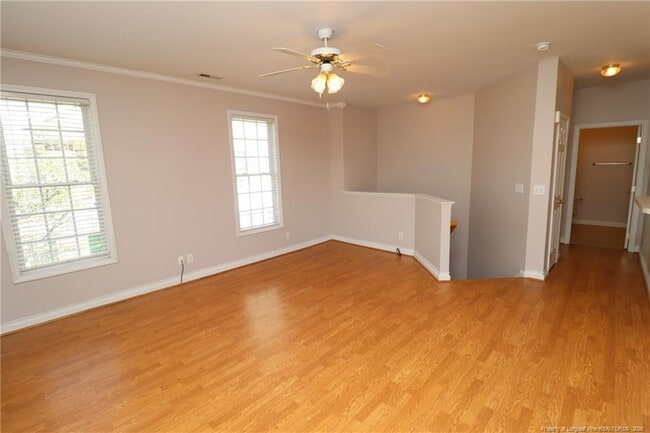 Photo - 2121 Kudrow Ln