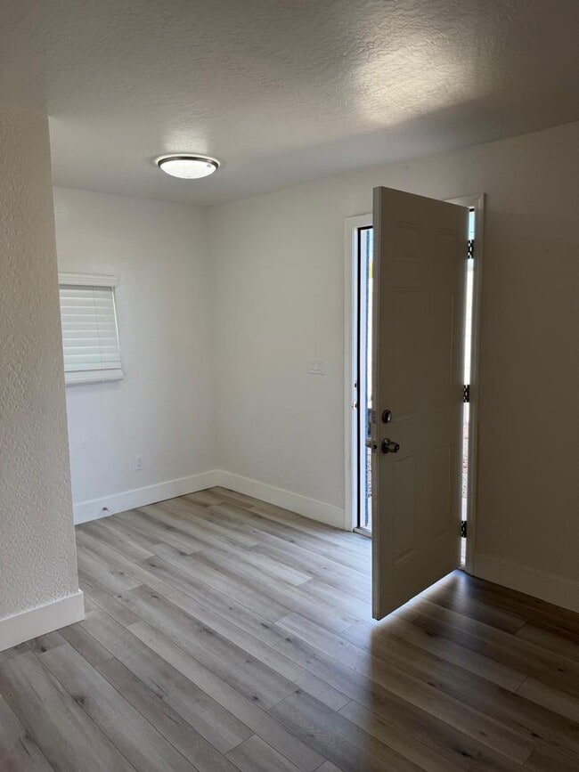 Photo - 2301 N 27th St Unit APT #3