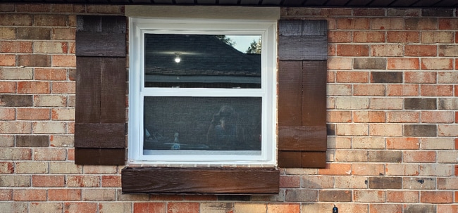 Photo - 915 Sharon St