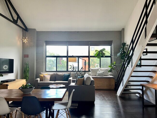 Photo - 3309 Blake St Unit 209