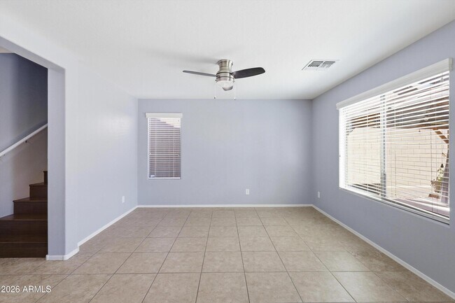 1717 W Buckhorn Trail