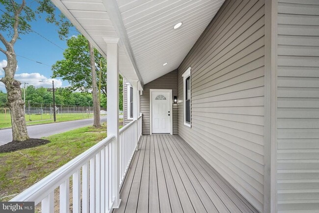 Photo - 3547 Finlaw Ave