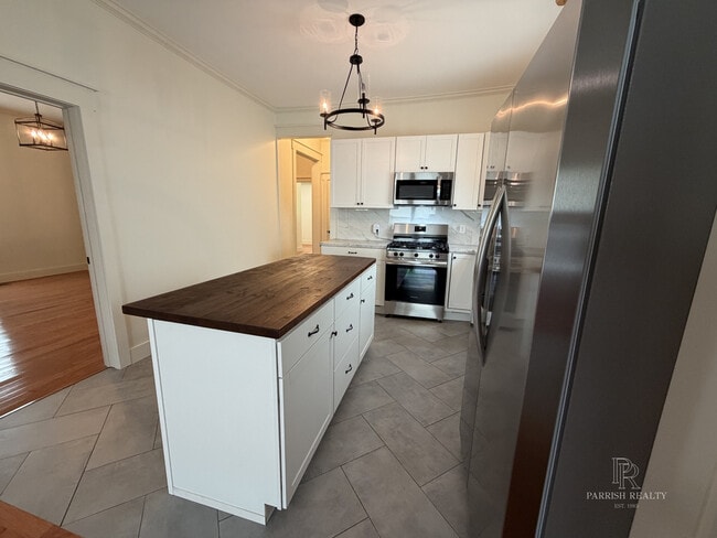 Photo - 710 Carson St
