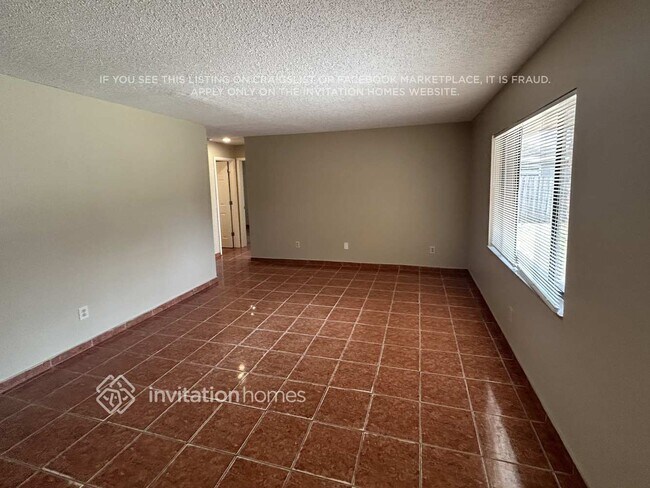 Photo - 814 Centerwood Ct