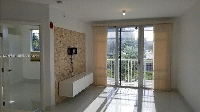 2651 NE 212th Terrace Unit 207