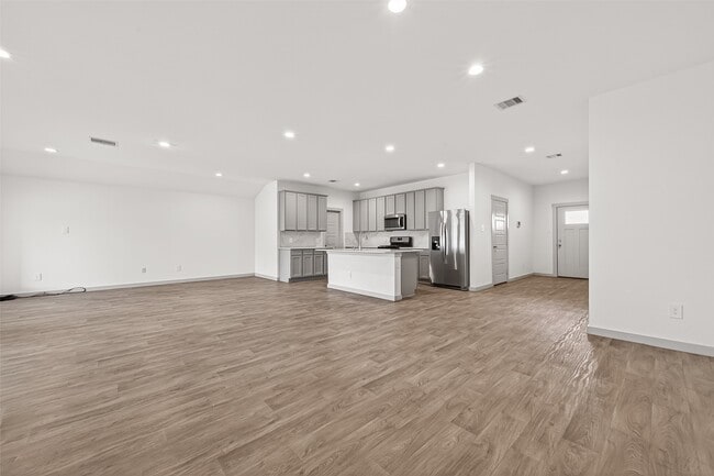 Photo - 1826 Sandy Trail Ln