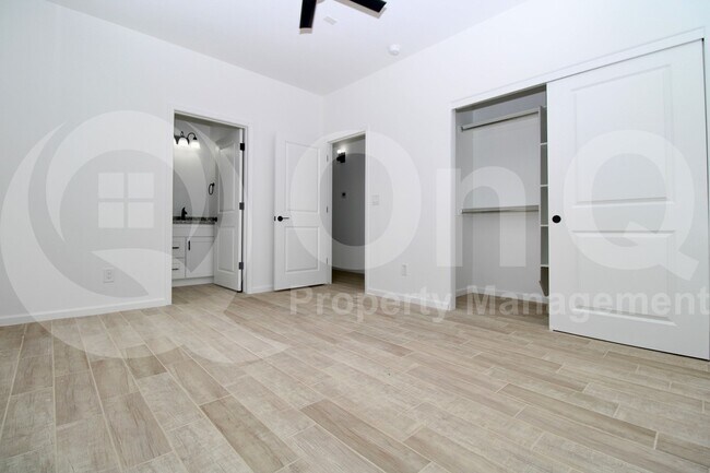 Photo - 88 W James L Sullivan St