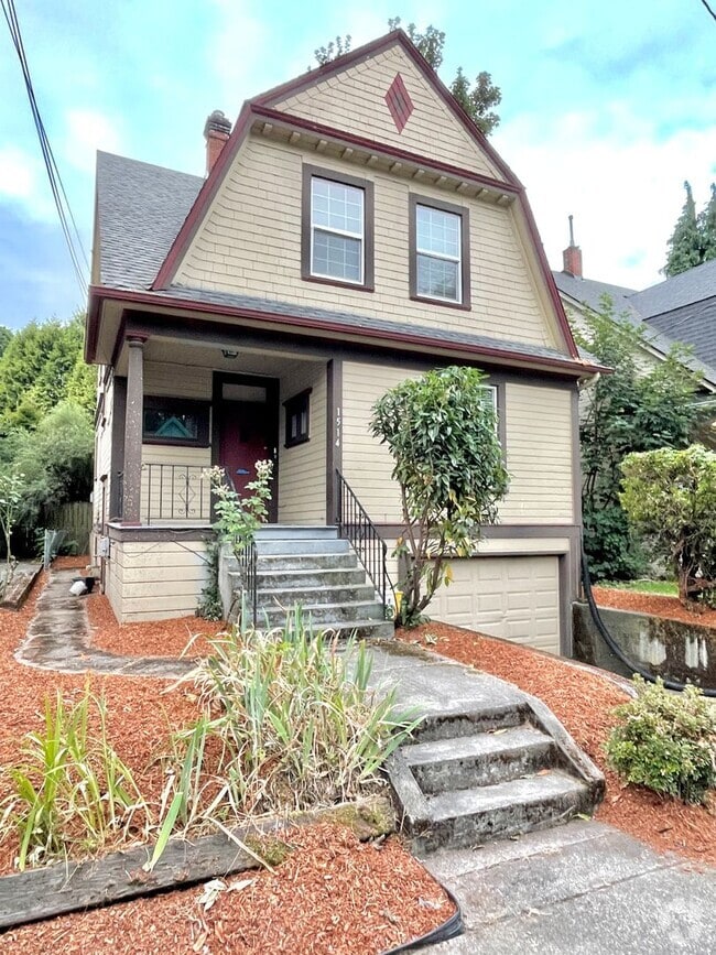 Building Photo - Buckman Beautifully Remodeled 1900 Craftsm... Rental