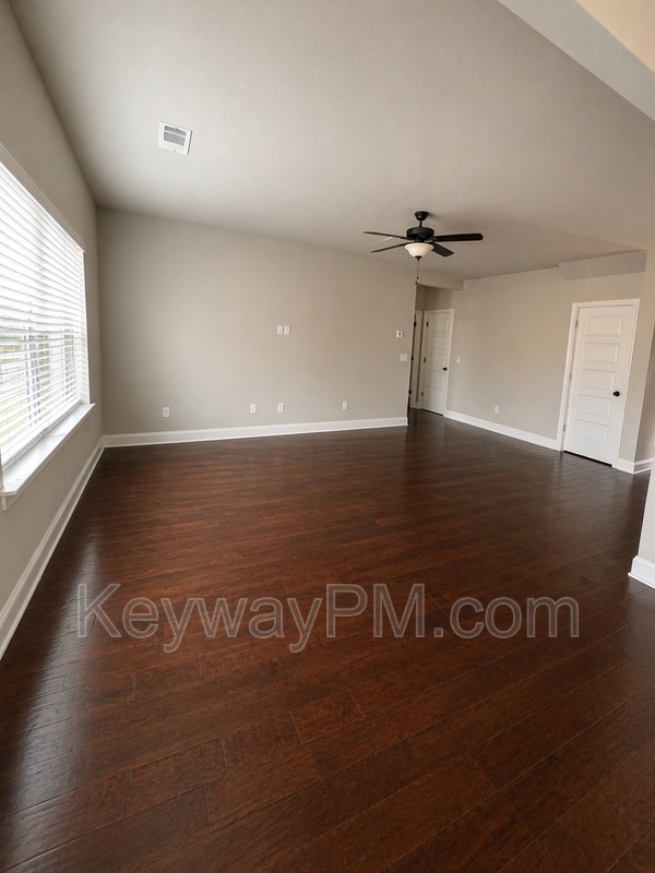 Photo - 620 Turtle Crk Ln