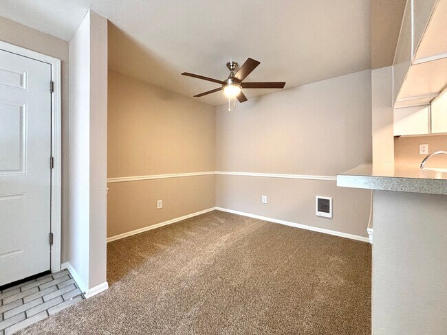 Photo - Overlook Pointe Apartments