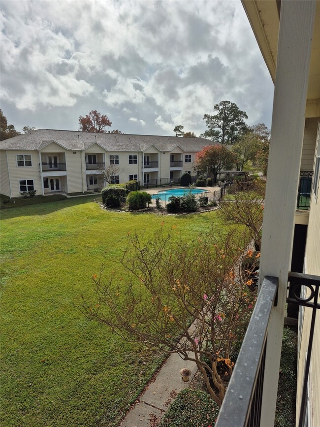 Building Photo - 12565 Melville Dr Unit 224