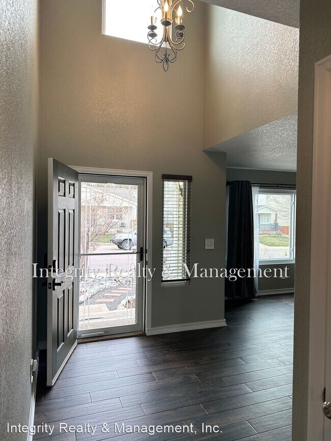 Photo - 4 br, 2.5 bath House - 7402 Eagle Rock Dr