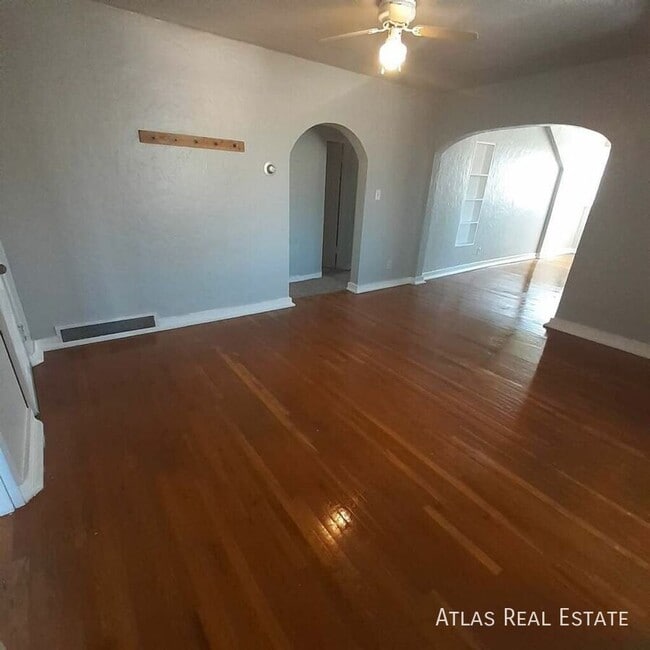 Photo - 1516 N Cascade Ave Unit 8