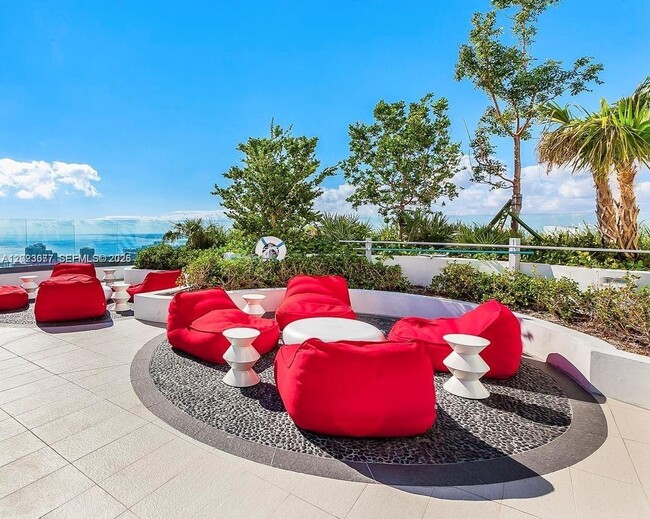 Photo - 45 SW 9th St Unidad 3501