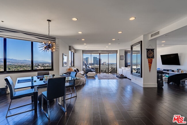 Photo - 10560 Wilshire Blvd Unit 1706