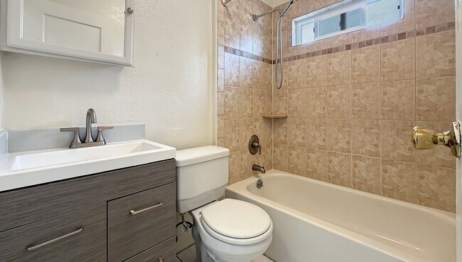 Photo - 859 47th St Unit D