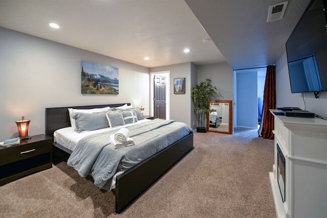 Photo - 3880 Graphite Ct