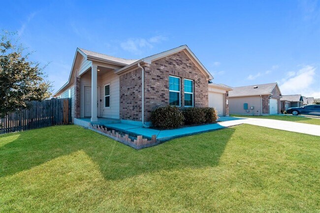 Photo - 110 Sophora Dr