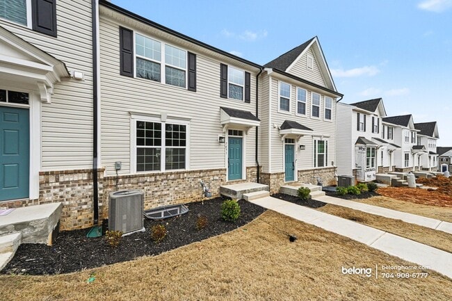 Photo - 7631 Griffins Gate Dr SW