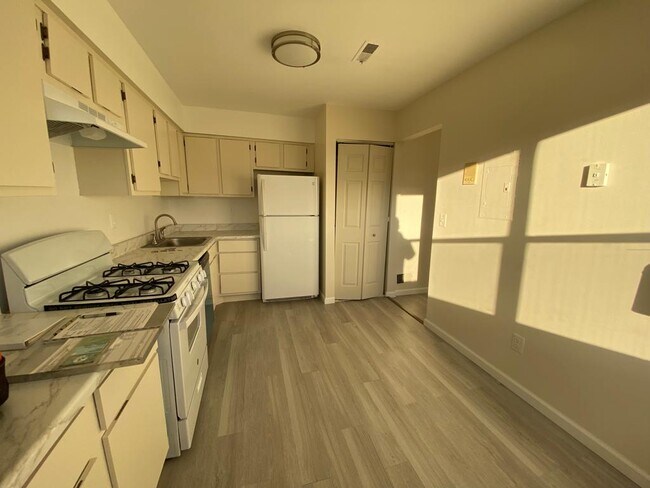 Photo - 1923 Raspberry Ct Unit 1923