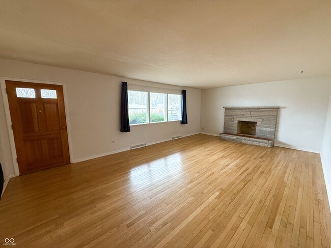 Photo - 9 Paradise Ln