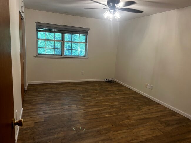 Photo - 313 Russell Ave