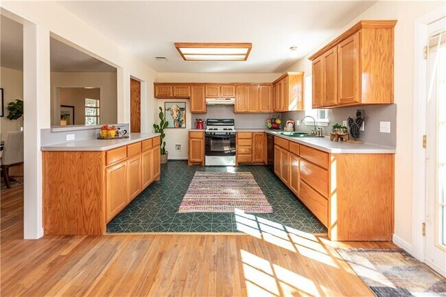 Photo - 7305 Forest Wood Rd