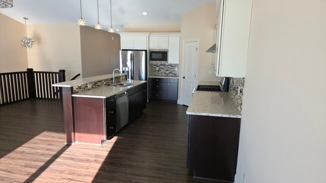 Cocina - 1317 NE 51st St